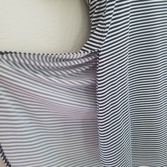 Striped Color Block Tunic - Picture 2 of 4